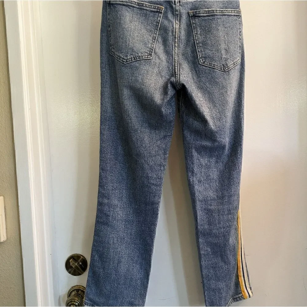 Pistola Monroe Cute yellow and blue accents on these jeans